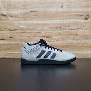 Adidas Tyshawn Gray Suede Shoes Men's Size 11
